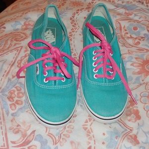 Vans -turquoise & pink laces
